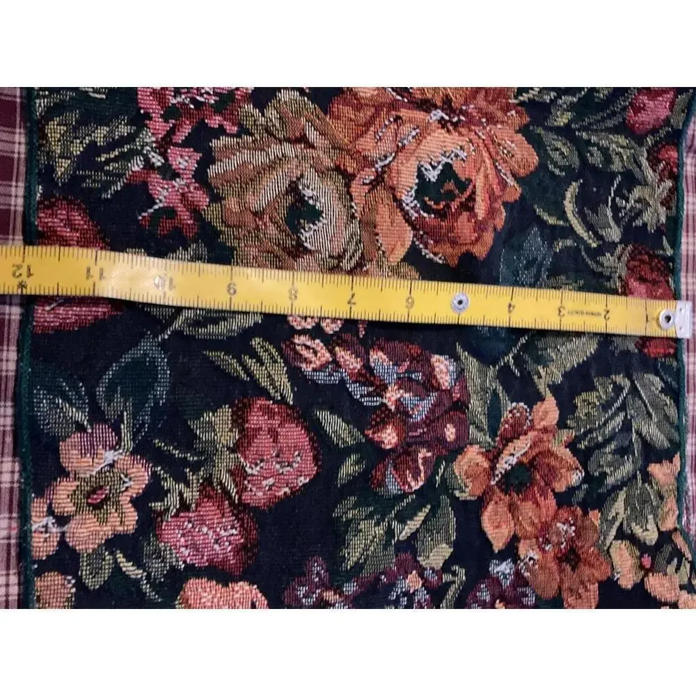 Vintage Floral Table Runner Tapestry